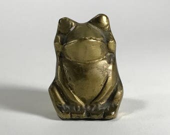 Brass frog figurine | paperweight desk accessory
