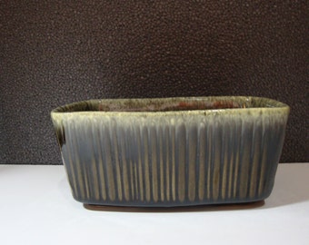 Hull Pottery USA Green Drip Glaze Planter Glossy Vintage Rectangular Plant Holder