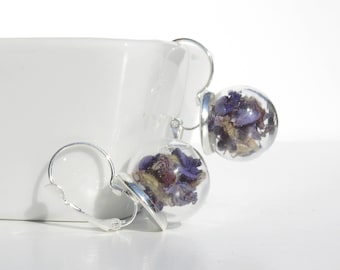 Glass globe earrings / blue flowers