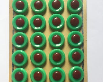 1940s 1950s French Buttons Still on Card 24 in total, plastic and possibly bakelite