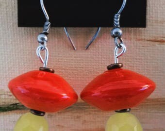 Red saucer and dyed jade earrings