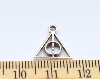 10 Triangle Charms - Antique Silver - ef0162