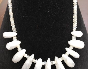 Moonstone elongated drops statement necklace