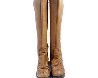 Size 7.5 // 1970s Campus Boots // Caramel Leather Boots // 70s Chunky Heel Boots in Brown Tan// Made in Brazil Heeled Boots// 156