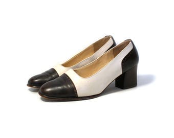 60s Spectator Pumps, Bandolino Pumps size 8M, Brown and White Pumps, Brown Wingtip Pumps, Two Tone Pumps, Wingtip Heels, Spectator Shoes