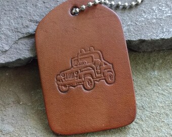 Jeep LEATHER keychain, "it's a jeep thing", personalized Jeep Keychain, Jeep wave
