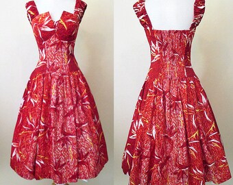 Charming 1950's Hawaiian Sundress Summer party dress with "tulip" bodice TIKI pinup girl rockabilly VLV size Small