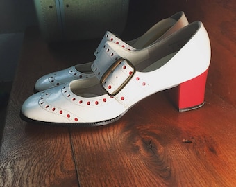Vintage 1960's MOD RED & White PoLKA DoT WING TiP RoCKABILLY Swing OxFORD Buckle Spectator Shoes ORiGINAL BoX