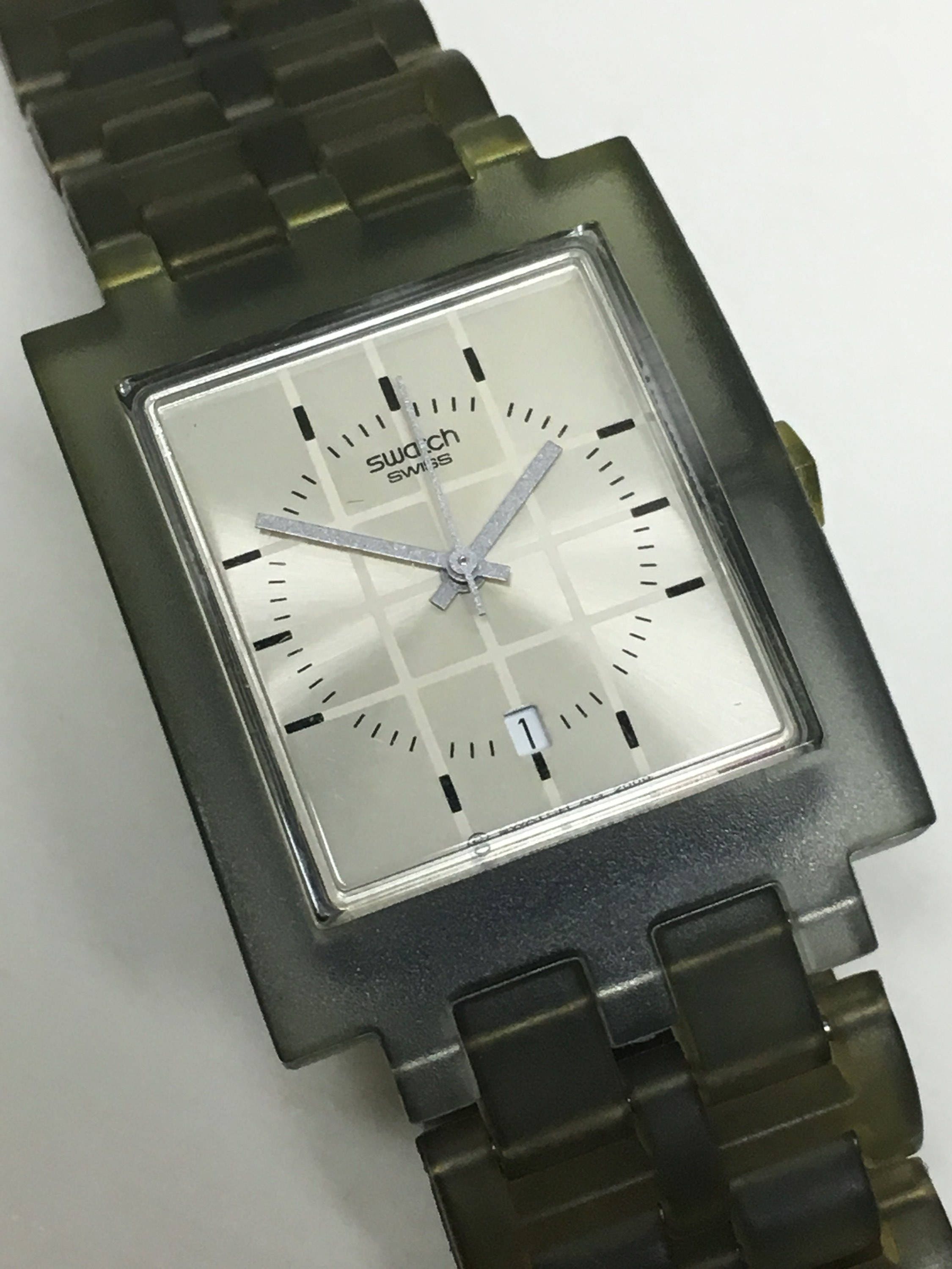 Mint condition Square Swatch Watch Synthetic SUAG400 Green