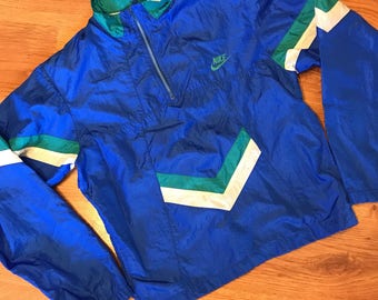 Women's Nike vintage windbreaker size small