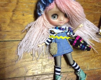 Custom Blythe Dolls For Sale by LouLou middie Blythe doll OOAK custom. Has original takara tomy outfit and lots of extras!