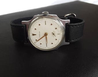 Men's watch Pobeda,Men's Vintage Watch,Pobeda Victory,Mechanical USSR watch,watch him,Soviet watch 80s,wrist watch