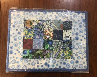 Set of 4 Blueberry print placemats