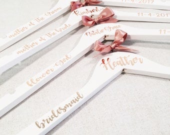 FLASH SALE!! *15% off* Personalized Bridesmaid Dress Hanger | Custom Hangers | Bride | Maid of Honor | Bridesmaid | Flower Girl