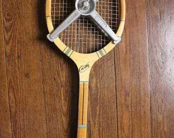 Lot exceptionnel pour collectionneur : Plus de 350 raquettes de tennis