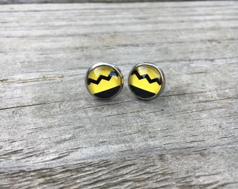 Charlie Brown t-shirt design stainless steal stud earrings