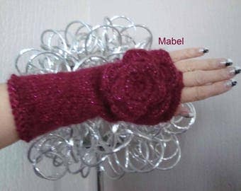 Flower crochet, raspberry or Burgundy, warm and soft mittens