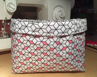 "Perspective" hand tidy