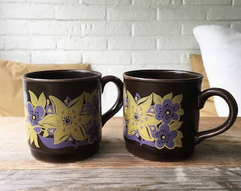 Retro Vintage set of two brown mugs with purple yellow flowers
