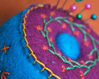 FREE SHIP Petite bright little button and flowers Pincushion made to order