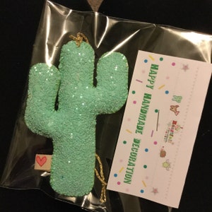Buyer photo Hannah Morgan, who reviewed this item with the Etsy app for iPhone.