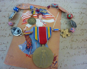 PATRIOTIC vintage assemblage antique USA necklace