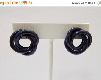 ON SALE Vintage Enameled Purple Knot Earrings Item K # 359