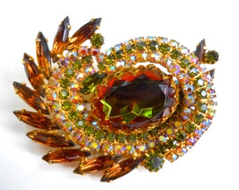 JULIANA D&E Watermelon Rhinestone Brooch, Heliotrope Topaz ABs, Swirl, Vintage Gold Plate