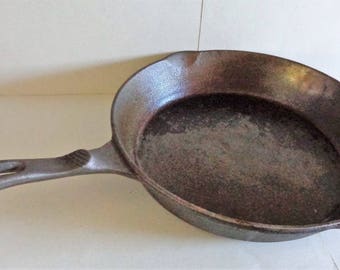 Vintage Keilen Ltd Cast Iron Skillet - Fry Pan 12 inch dual pour spouts