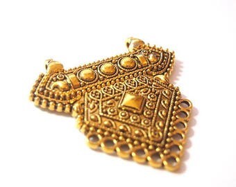 Great ethnic bib 47x46mm goldtone connector