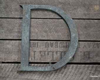 Vintage D Shop Letter