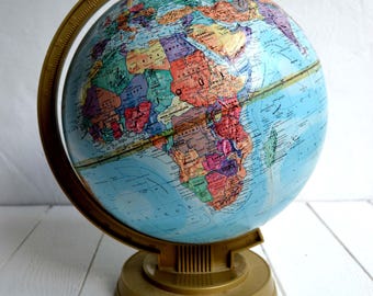 Vintage French Geographical World Globe Map Desk Ornament Replogle globe de scolaire mondiale