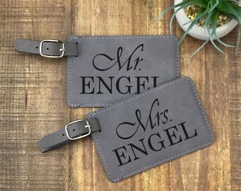 Personalized Luggage Tags - Set of 2 - Mr & Mrs Luggage Tags - Wedding Gift - Customized - Travel Tags - His and Hers Luggage Tags