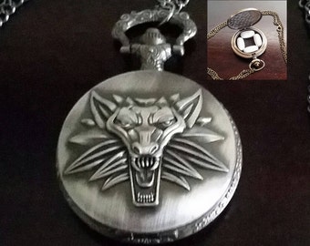 Witcher Silver Wolf Pendant, Men Wolf Necklace, Geralt Medallion, Geralt Pendant, Geralt Necklace, Witcher Medallion, Felt Lining and Chain