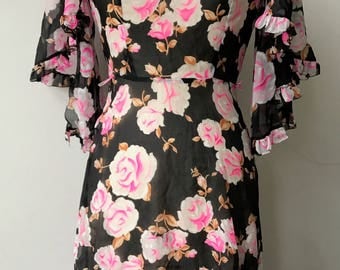 Trumpet Ruffled Sleeve Floral Dress / 1970s / Trumpet Sleeve / Floral / Vintage