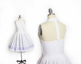 Vintage 1950s Dress - White Cotton Full Skirt Halter Shirtwaist Crochet Dress 50s - Medium