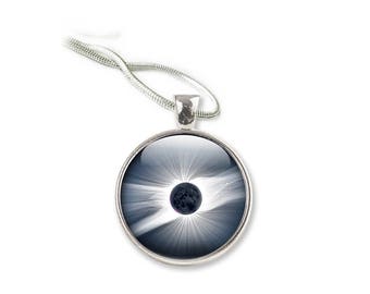 Solar Eclipse Art Glass Pendant Necklace Glass Dome, Space Picture Pendant with with Silver Chain Picture Necklace Photo Pendant (NSE1)