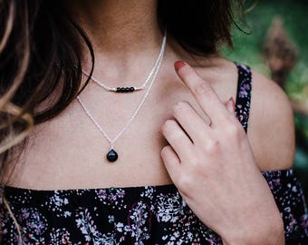 •PETITE BAR• black onyx + silver necklace (16