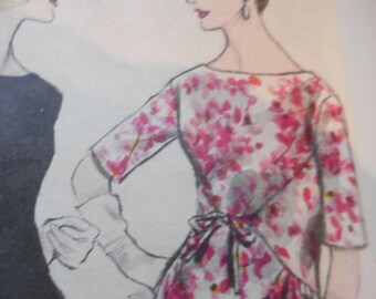 Vintage 1960's Vogue 5840 Dress Sewing Pattern Size 10 Bust 31
