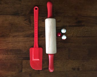 Vintage children's wooden rolling pin cooking and baking with red handles