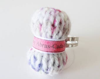 (Customizable) multicolored beige wool Pincushion ring
