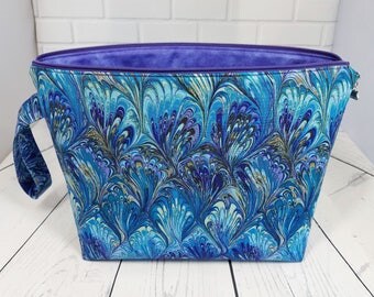 Knitting project bag Crochet project bag Zippered project bag Yarn travel pouch Yarn tote bag Gadget bag Medium project bag Yarn craft bag