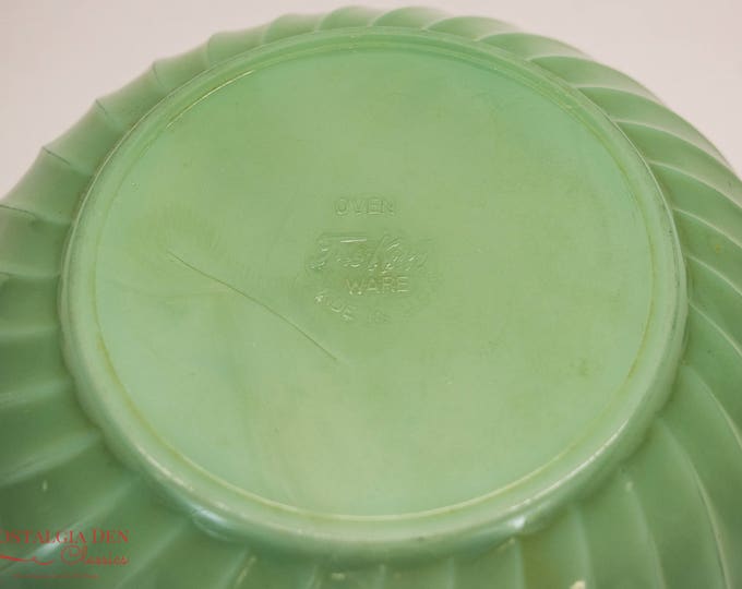 Vintage Fire King | Swirl Jade-Ite Shell | 9'' Mixing Bowl | Retro Kitchenware