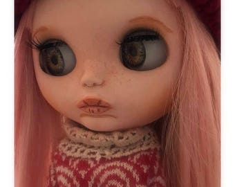 Cutie cake Blythe doll