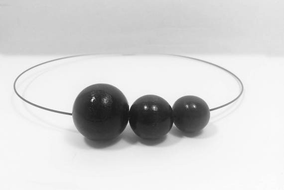 Necklace Necklace Black wood with 3 different sized beads in black