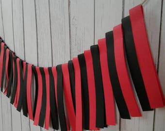Paper Garland, Red and Black garland, paper garland strips, mickey mouse birthday, Mickey mouse party decorations, outdoor party, backdrop.