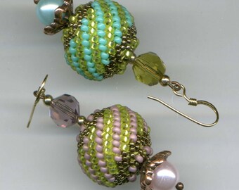 GOLD plated 14 kt/copper earrings dissociated ' VIVE LES parties