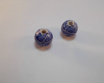 2 beautiful blue and white 12 mm Crackle ceramic beads