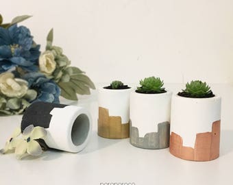 Mini Air planter/ Mini Concrete Planter/ Concrete Pot/ Mini Planter/ Mini Cactus Pot/ Mini Succulent Pot/Pencil holder/