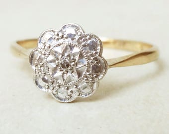 Art Deco Scalloped Flower Ring, Vintage 18k Gold, Platinum and Diamond Engagement Ring, Approx Size 7.25